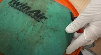 ENTRETIEN D'UN FILTRE A AIR EN MOUSSE