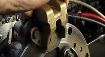 LES PLAQUETTES DE FREIN QUAD, MOTO ET SSV